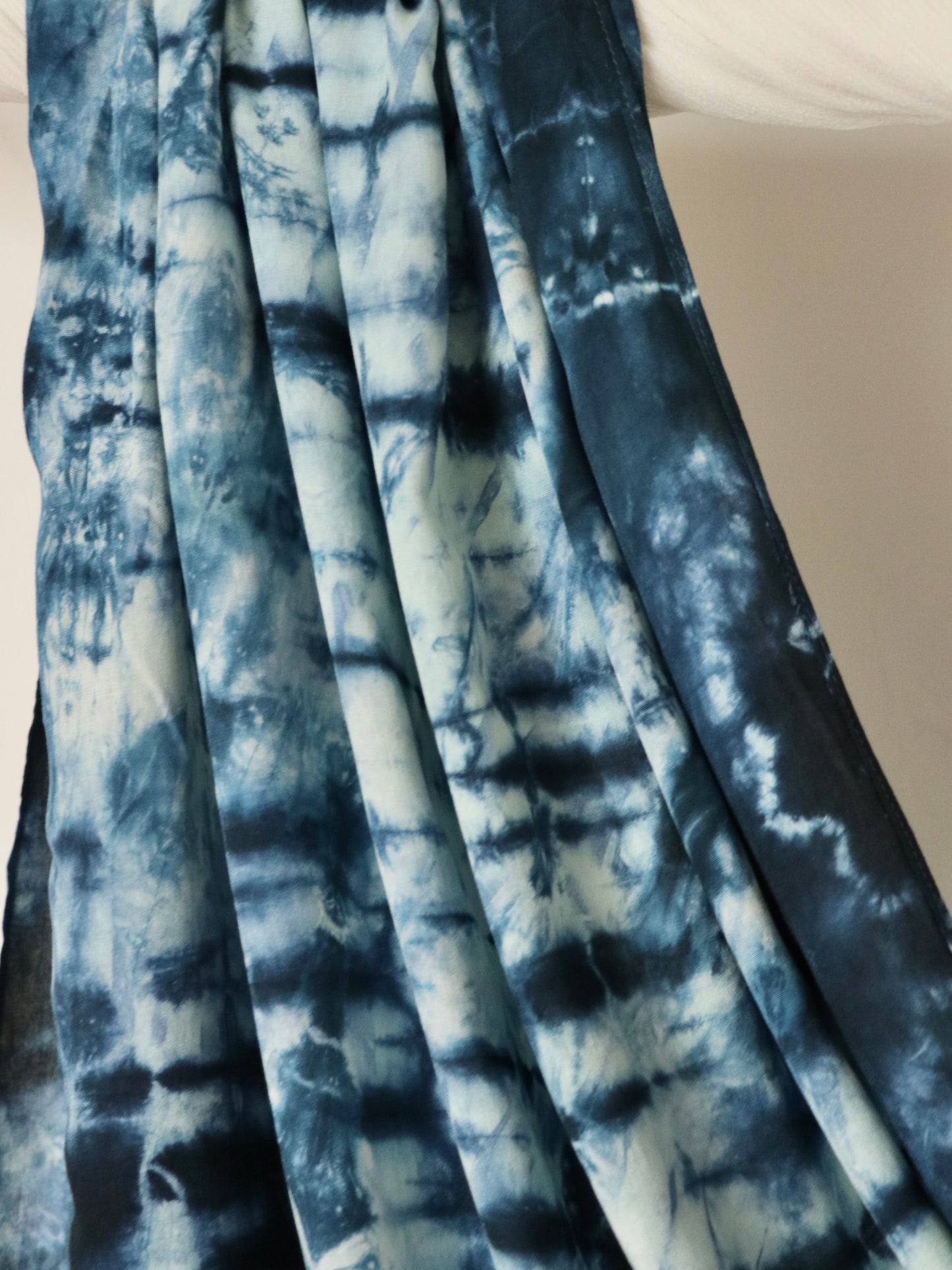 Day Blues - Modal - Amani Scarves
