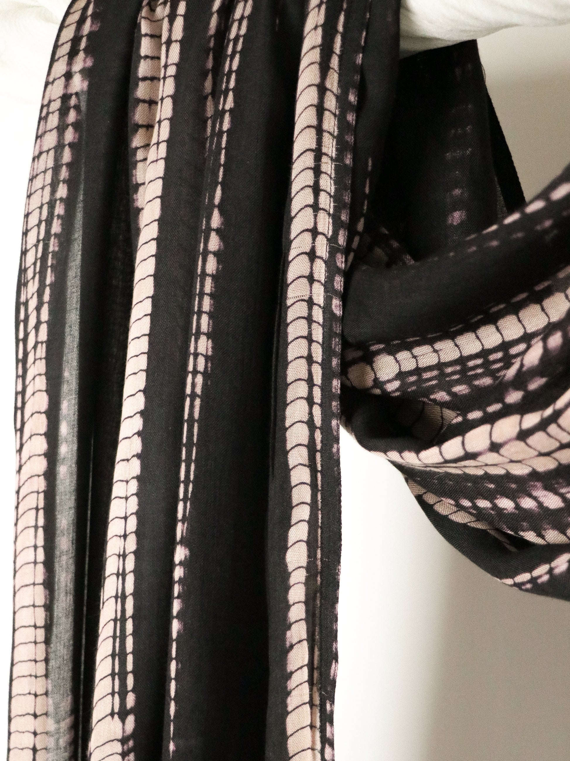 Ebony Ripple - Bamboo Woven Modal - Amani Scarves